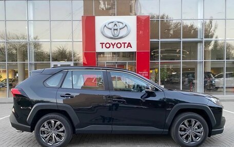 Toyota RAV4, 2024 год, 4 950 000 рублей, 4 фотография