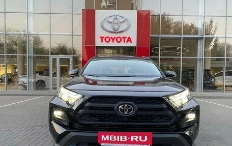 Toyota RAV4, 2024 год, 4 950 000 рублей, 2 фотография