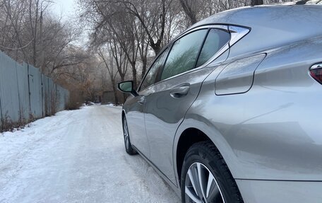 Lexus ES VII, 2019 год, 3 300 000 рублей, 30 фотография