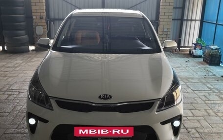 KIA Rio IV, 2017 год, 1 240 000 рублей, 6 фотография