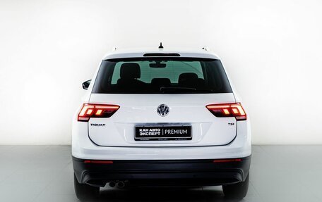 Volkswagen Tiguan II, 2017 год, 2 300 000 рублей, 5 фотография