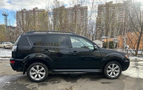 Mitsubishi Outlander III рестайлинг 3, 2011 год, 1 500 000 рублей, 8 фотография