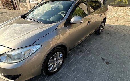 Renault Fluence I, 2010 год, 725 000 рублей, 2 фотография