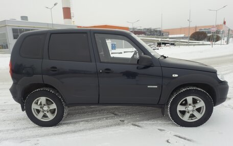 Chevrolet Niva I рестайлинг, 2015 год, 815 000 рублей, 5 фотография