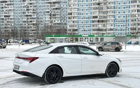 Hyundai Elantra, 2021 год, 1 730 000 рублей, 2 фотография