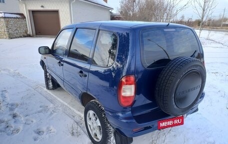 Chevrolet Niva I рестайлинг, 2007 год, 590 000 рублей, 3 фотография