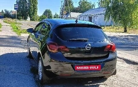 Opel Astra J, 2011 год, 780 000 рублей, 2 фотография