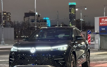 Volkswagen Tiguan, 2024 год, 5 300 000 рублей, 3 фотография