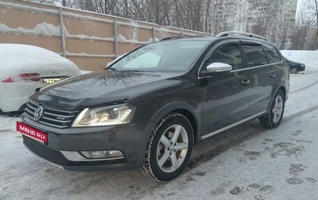 Volkswagen Passat B7, 2013 год, 1 850 000 рублей, 2 фотография