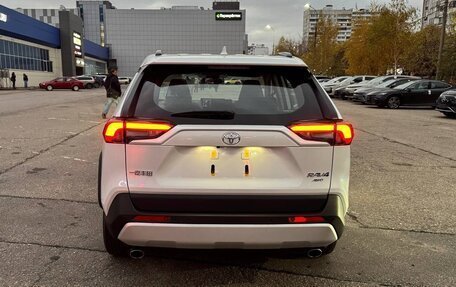 Toyota RAV4, 2024 год, 4 500 000 рублей, 7 фотография