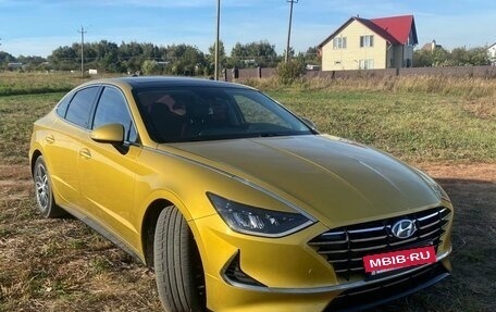 Hyundai Sonata VIII, 2019 год, 2 350 000 рублей, 3 фотография