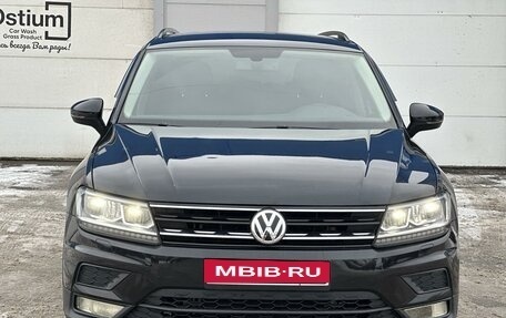 Volkswagen Tiguan II, 2018 год, 2 200 000 рублей, 2 фотография