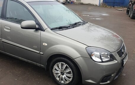 KIA Rio II, 2011 год, 650 000 рублей, 6 фотография