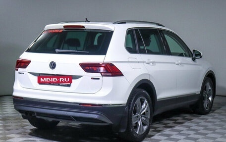 Volkswagen Tiguan II, 2019 год, 3 050 000 рублей, 5 фотография