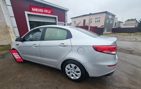 KIA Rio III рестайлинг, 2016 год, 1 100 000 рублей, 1 фотография