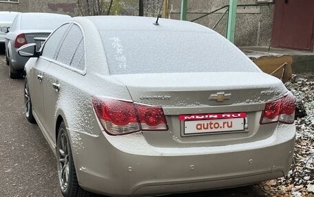 Chevrolet Cruze II, 2010 год, 800 000 рублей, 9 фотография