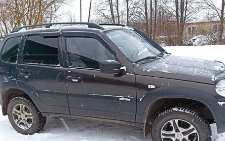 Chevrolet Niva I рестайлинг, 2013 год, 750 000 рублей, 7 фотография