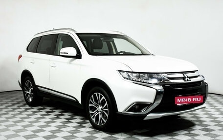 Mitsubishi Outlander III рестайлинг 3, 2015 год, 1 998 000 рублей, 3 фотография