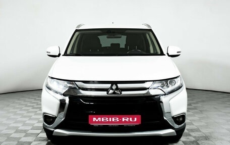 Mitsubishi Outlander III рестайлинг 3, 2015 год, 1 998 000 рублей, 2 фотография