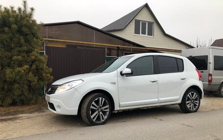 Renault Sandero I, 2013 год, 615 000 рублей, 4 фотография