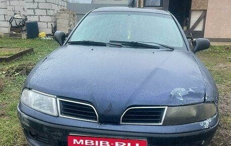 Mitsubishi Carisma I, 2001 год, 130 000 рублей, 1 фотография