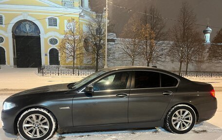 BMW 5 серия, 2016 год, 2 400 000 рублей, 4 фотография