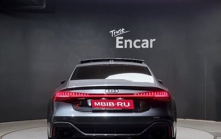 Audi RS 7, 2023 год, 17 420 000 рублей, 4 фотография