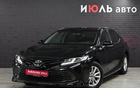 Toyota Camry, 2019 год, 2 940 000 рублей, 1 фотография