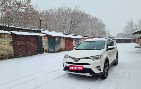 Toyota RAV4, 2016 год, 2 500 000 рублей, 19 фотография