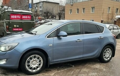 Opel Astra J, 2010 год, 700 000 рублей, 1 фотография