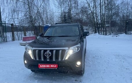 Toyota Land Cruiser Prado 150 рестайлинг 2, 2017 год, 4 000 000 рублей, 1 фотография