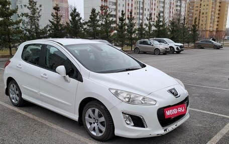 Peugeot 308 II, 2013 год, 710 000 рублей, 2 фотография