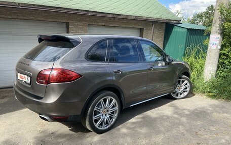 Porsche Cayenne III, 2012 год, 2 990 000 рублей, 18 фотография