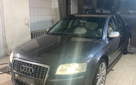 Audi S8, 2006 год, 2 500 000 рублей, 2 фотография