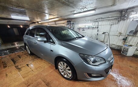 Opel Astra J, 2012 год, 650 000 рублей, 10 фотография