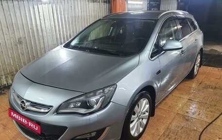 Opel Astra J, 2012 год, 650 000 рублей, 6 фотография