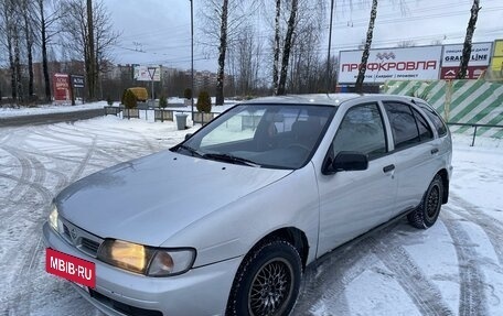 Nissan Almera, 1995 год, 205 000 рублей, 2 фотография