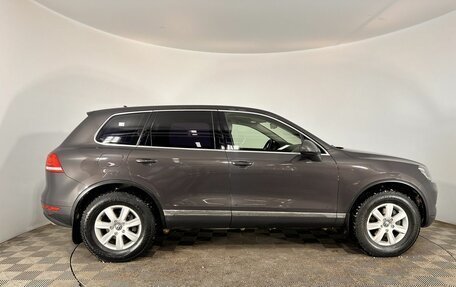 Volkswagen Touareg III, 2011 год, 1 850 000 рублей, 4 фотография