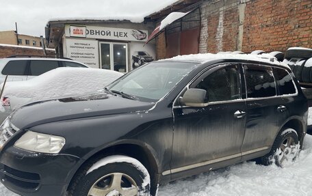 Volkswagen Touareg III, 2005 год, 500 000 рублей, 2 фотография