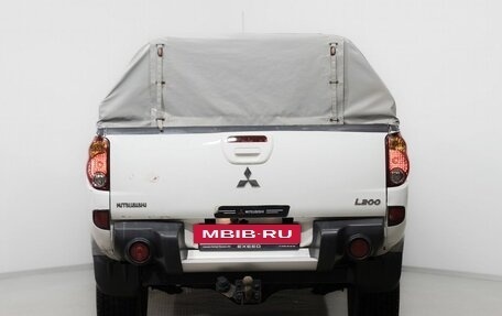 Mitsubishi L200 IV рестайлинг, 2011 год, 1 350 000 рублей, 6 фотография