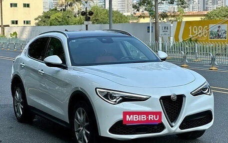 Alfa Romeo Stelvio, 2020 год, 4 020 000 рублей, 3 фотография