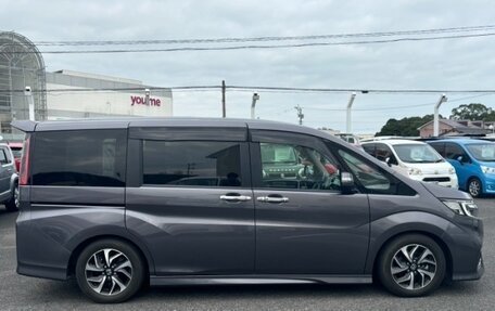 Honda Stepwgn IV, 2019 год, 1 750 000 рублей, 2 фотография
