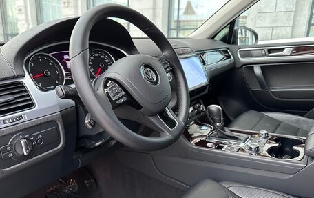 Volkswagen Touareg III, 2013 год, 1 999 999 рублей, 14 фотография