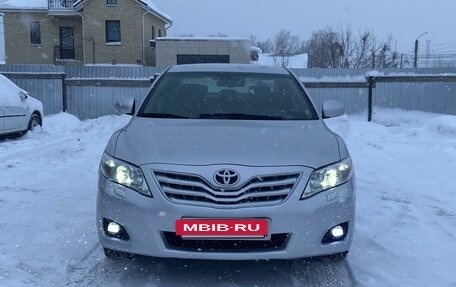 Toyota Camry, 2009 год, 1 188 000 рублей, 2 фотография