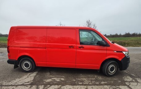 Volkswagen Transporter T6 рестайлинг, 2021 год, 4 600 000 рублей, 3 фотография