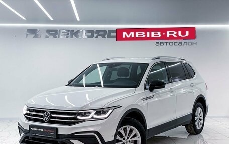 Volkswagen Tiguan II, 2023 год, 4 999 000 рублей, 1 фотография