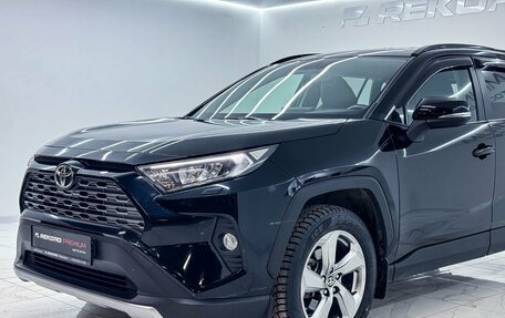 Toyota RAV4, 2020 год, 3 700 000 рублей, 2 фотография