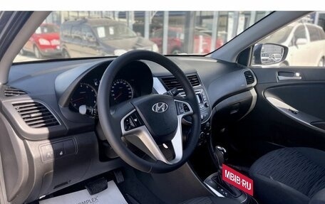 Hyundai Solaris II рестайлинг, 2015 год, 1 200 000 рублей, 9 фотография