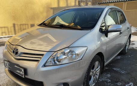 Toyota Auris II, 2011 год, 955 000 рублей, 2 фотография