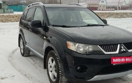 Mitsubishi Outlander III рестайлинг 3, 2008 год, 1 360 000 рублей, 2 фотография